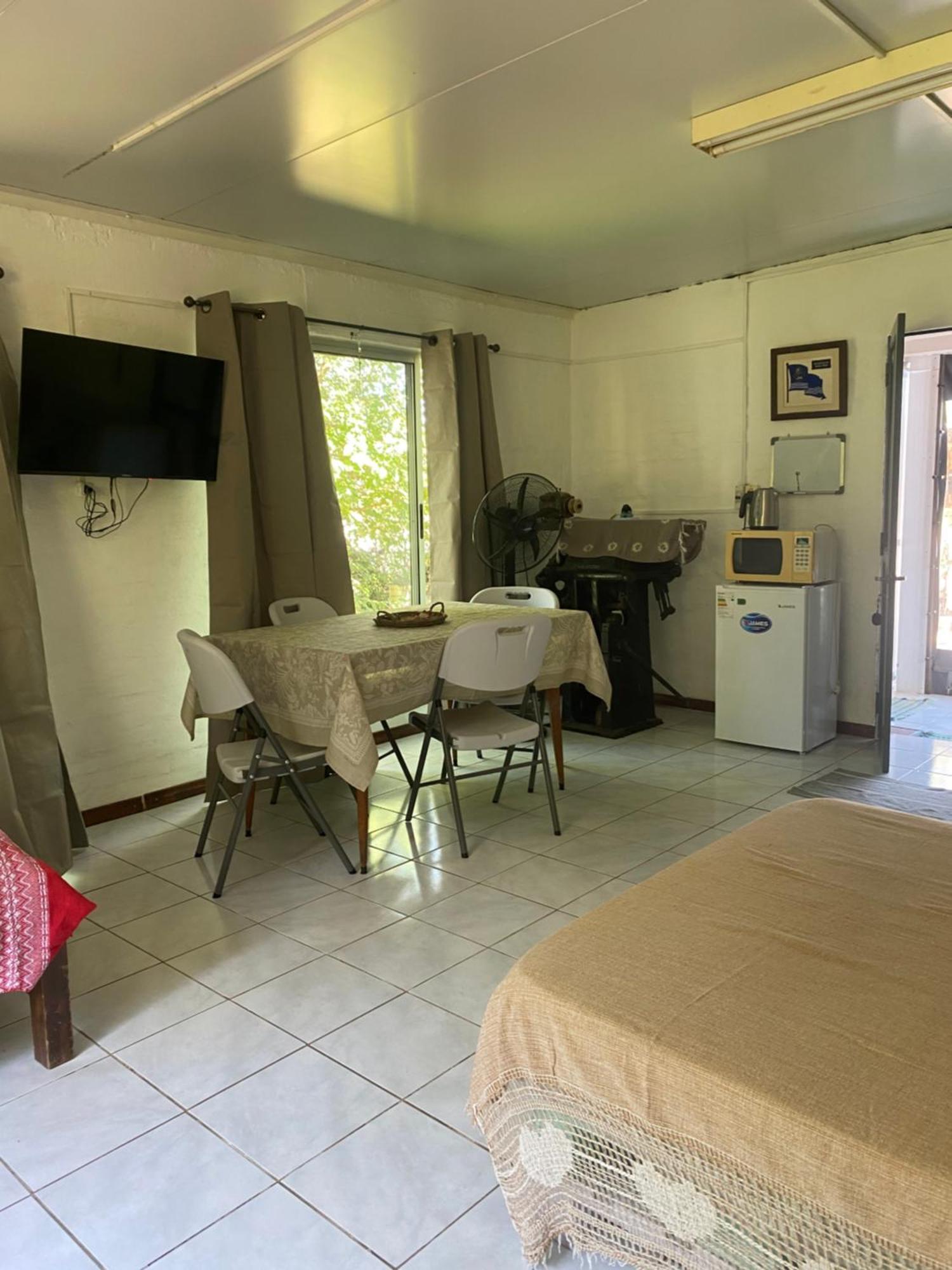 Casita Del Parque Hotel Салто Екстериор снимка
